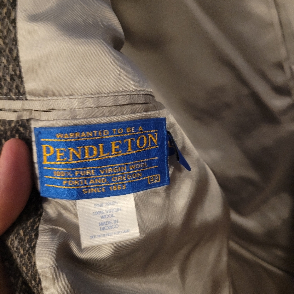 Pendleton Gray Wool Blazer With Black Accents - image 3